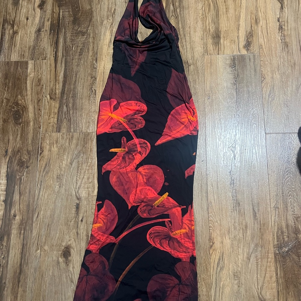 Elegant Black and Red Floral Maxi Dress
